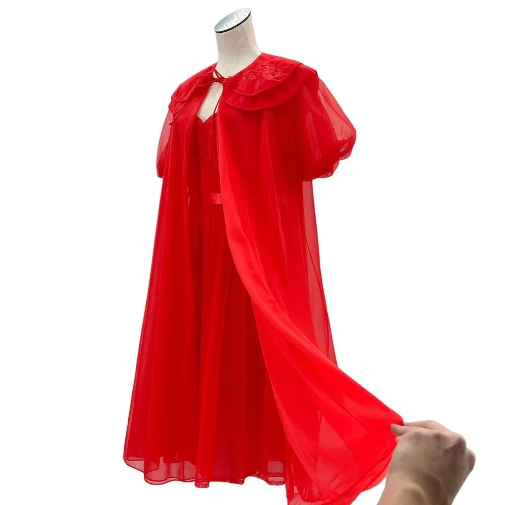 1950s Vanity Fair Ruby Red Two-Piece Nightgown & Robe Set Peignoir Boudoir - Picture 4 of 15